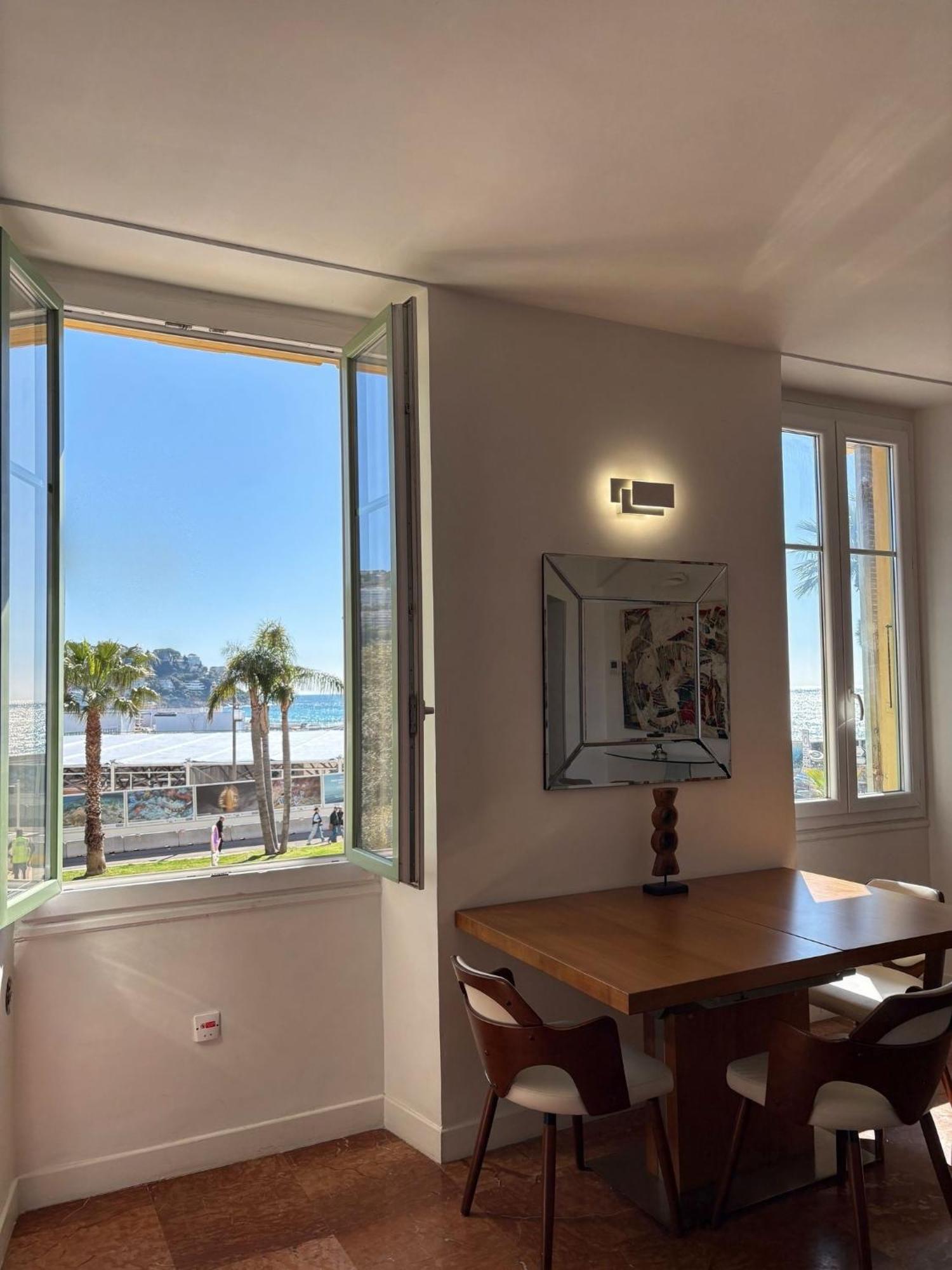 Sea View Nice Port Appartment Bagian luar foto